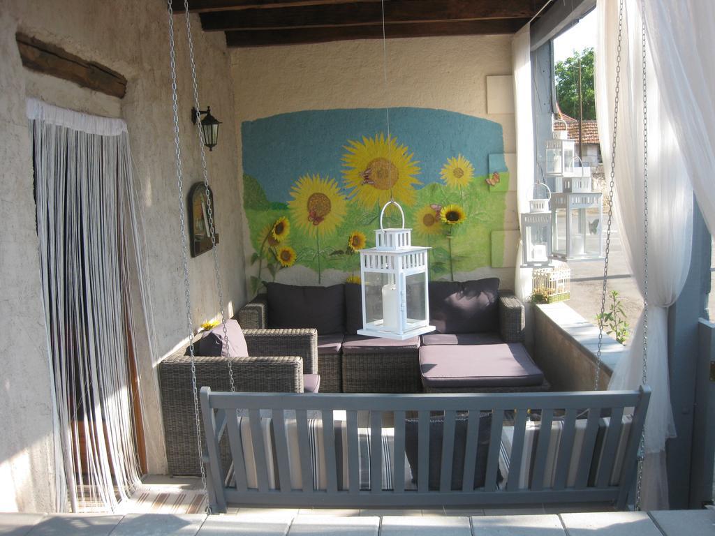 Le Petit Cochon Chambre D' Hotes Haims Bagian luar foto